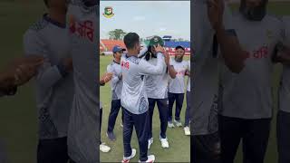 Hasan Mahmud receives his Test debut cap from Shakib Al Hasan | Bangladesh Vs Sri Lanka | 2nd Test