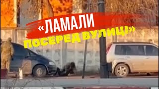 «Схопив за горло і кинув», - в Хмельницькому ТЦК жорстко прийняли чоловіка