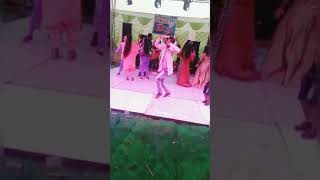 gajban pani le chali pe is ladke dwara dance। #short #viral
