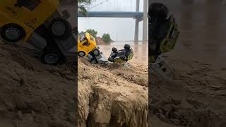 Ultimate Truck FAIL: Epic Beach Drop Gone Wrong! (Must Watch!) #ultimatercrush #automobile #rc