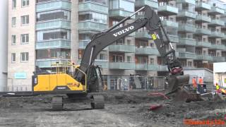 4K| Volvo EC250E Excavator Digging \u0026 Piling