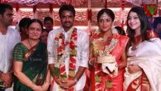 Amala Paul  Vijay  Marriage Exclusive HD Video I Latest Hot Phots,Shooting Spot