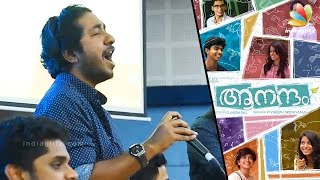 Vineeth Srinivasan sings Mohanlal's Naran Song in Aanandam Promotion