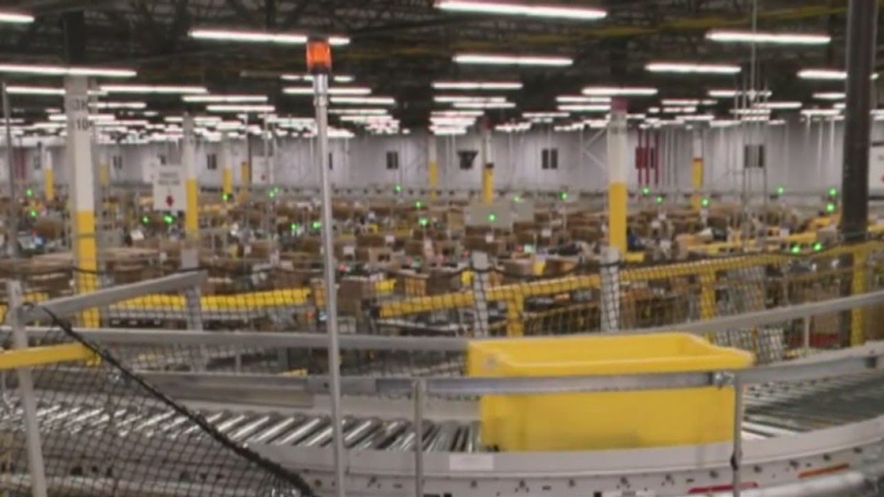 Peek Inside The San Marcos Amazon Fulfillment Center On Cyber Monday ...