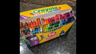 Box of 96 crayons color coordinated