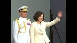 【川蔡通话将满周年 美中台关系变化多 黄介正: 台湾不折腾才可自保】11/12 #海峡论谈  #精彩点评