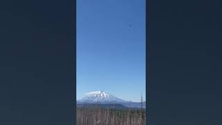 ภูเขาไฟ #mt.Shasta #แคลิฟอร์เนีย #วิวสวย #วิวเขา #วิวธรรมชาติ #ธรรมชาติ #อเมริกา #วิวหลักล้าน #สวย