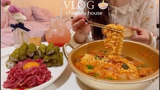 ENG) Living alone Vlog 🍜 gimbap, birthday party, home cafe zone , daily life, Korean food, cooking