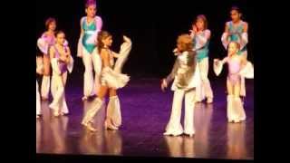 Maxence et Lorie au gala de danse juin 2012.MOV