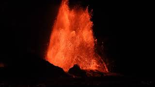 Spectacular Kilauea Eruption Shoots Lava 400 Feet Into the Air