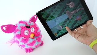TotoyKids jugando y Divirtiéndose con Dudú el Furby Boom que usa un iPad!!!
