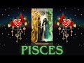 PISCES ALL EYES ON YOU👁 YOU'RE GOING TO FALL OFF YOUR CHAIR WITH THIS🪑 OCTOBER 2024 TAROT READING