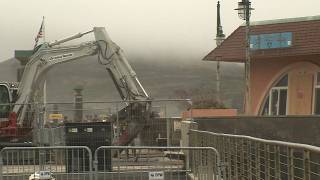 Crews demolish popular cafe on Pacifica Pier after damage worsens