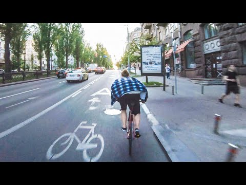 Whispering the streets of kyiv during a fixed gear bike weekend in Ukraine 2023