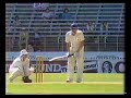 NEW ZEALAND v ENGLAND 3rd TEST MATCH DAY 5 AUCKLAND FEBRUARY 15 1984 DEREK RANDALL IAN BOTHAM