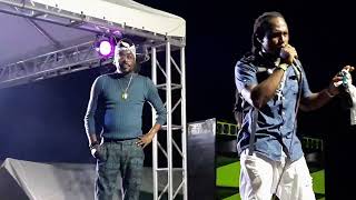 MAN GRABS MIC FROM BEENIE MAN HAND ON STAGE!!! Watch What Happened!!!!!!! @Louie Culture   Show