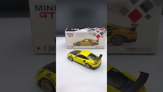 開箱 MINI GT #136 Porsche 911 GT2 RS racing yellow unboxing video