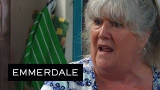 Lisa Finds Out About Sam And Charity's Crimes - Emmerdale