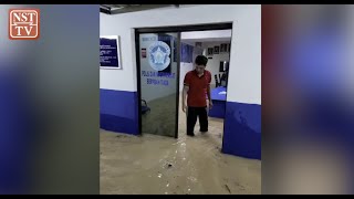 Chaah police inundated by flood water, Labis fire station cut off due to flood