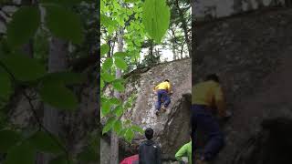 瑞牆山 スラブ 1級 【クライミングチャンネル】外岩ボルダリングの動画・トポはクライミングチャンネル