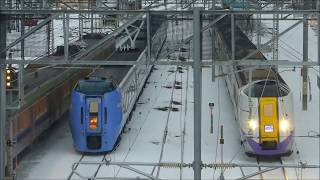 【JR北海道】雪の苗穂駅 Snowy Naebo station in Japan.