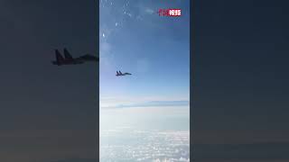 战鹰瞰台！东部战区空军多型战机与宝岛台湾中央山脉同框