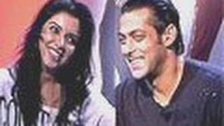 Salman Khan turns NURSE for Asin !