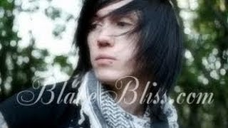 Blake Bliss - Untold Pain - Lyrics