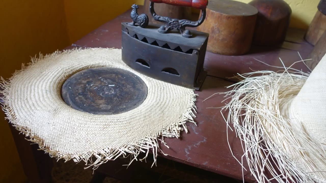 Panama Hat Museum In Cuenca, Ecuador - YouTube