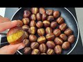 The chestnuts are ready in just a few minutes in the pan, in an easy and fast way