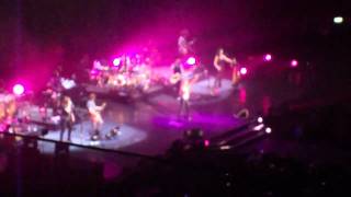 Shakira 02 London Live Concert 20/12/10 -- Wherever, Whenever.mp4