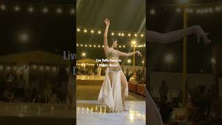 Saksikan Live Belly Dance di Safari Gurun Dubai