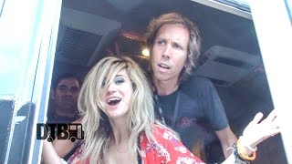 Beautiful Bodies - BUS INVADERS Ep. 860 [Warped Edition 2015]