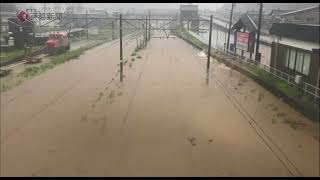 【大雨】JR北陸線・今庄駅付近の様子（2022年8月5日、福井県南越前町）＝JR西日本提供