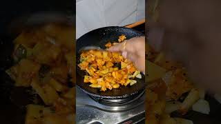 बिना कांध्याच्या बटाटा च्या काचऱ्या /कापट्या #goviral #reels #shorts #recipe #shortvideo #viralvideo