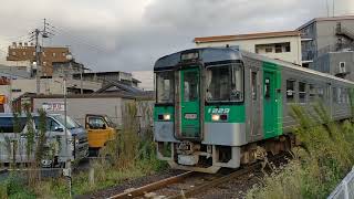 ドアップ撮影、桑野駅始発の代走運用に入る1500型気動車。