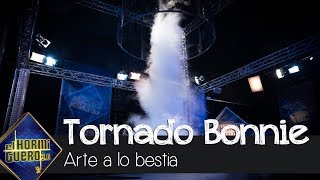 El espectacular tornado para agradecer a Bonnie Tyler su visita - El Hormiguero 3.0