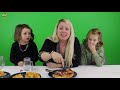 pizza challenge med jultema sofie melody och chanell