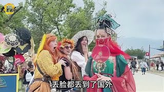 女孩中秋节在美国街头扮演嫦娥爆红，围观老外对她行跪拜之礼！