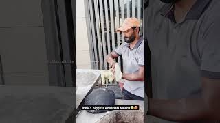 India’s Biggest Amritsari Kulcha😳🥵-- Indian Street Food