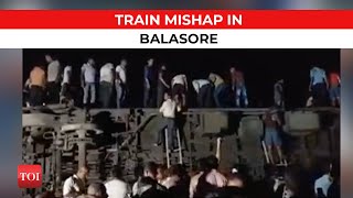 Coromandel Express derails in Odisha; over 300 injured several dead