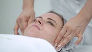 CLINICCARE Facial with Instant Painless Peel - replace chemical peels