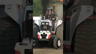 White Tractors pulling 🤔😍🇨🇦🚜 Toy Farmer Hot Farm Tractors #asttq #tractorpulling #automobile