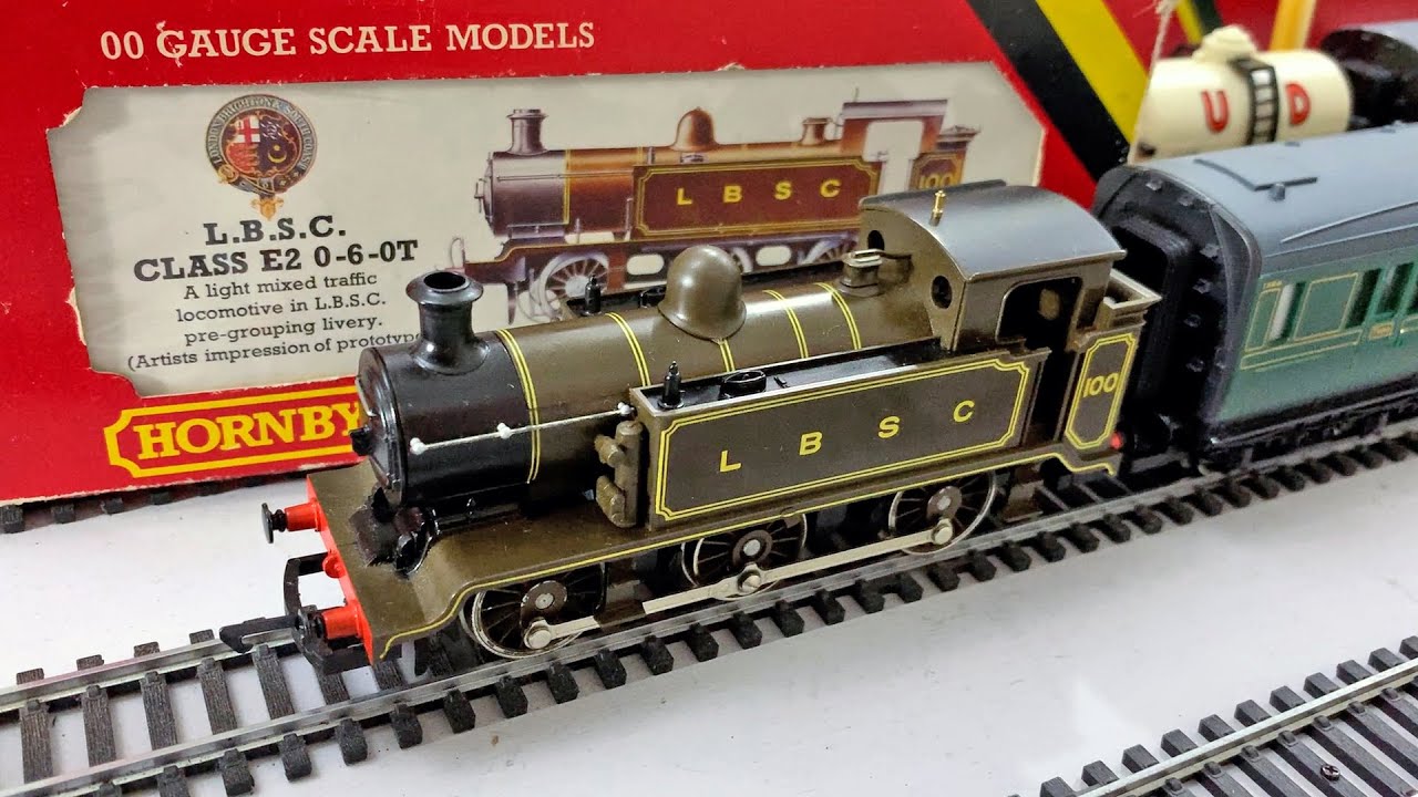 Hornby Railways R 353 Class E2 L.B.S.C. Tank Locomotive - YouTube