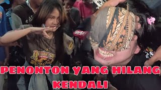 MENDEMAN PENONTON || TERIAKAN HISTERIS WANITA CANTIK