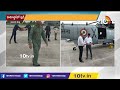 వరద బాధితులకు హెలికాప్టర్‎లో ఫుడ్ food packets giving from helicopter godavari floods 10tv