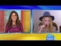 Shakira dirigiendo el show de Despierta America