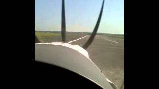 C42 crosswind landing