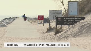 Community enjoys weather at Pere Marquette Beach