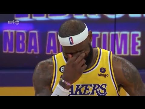 LeBron Emotional After Breaking Kareem's Scoring Record - YouTube